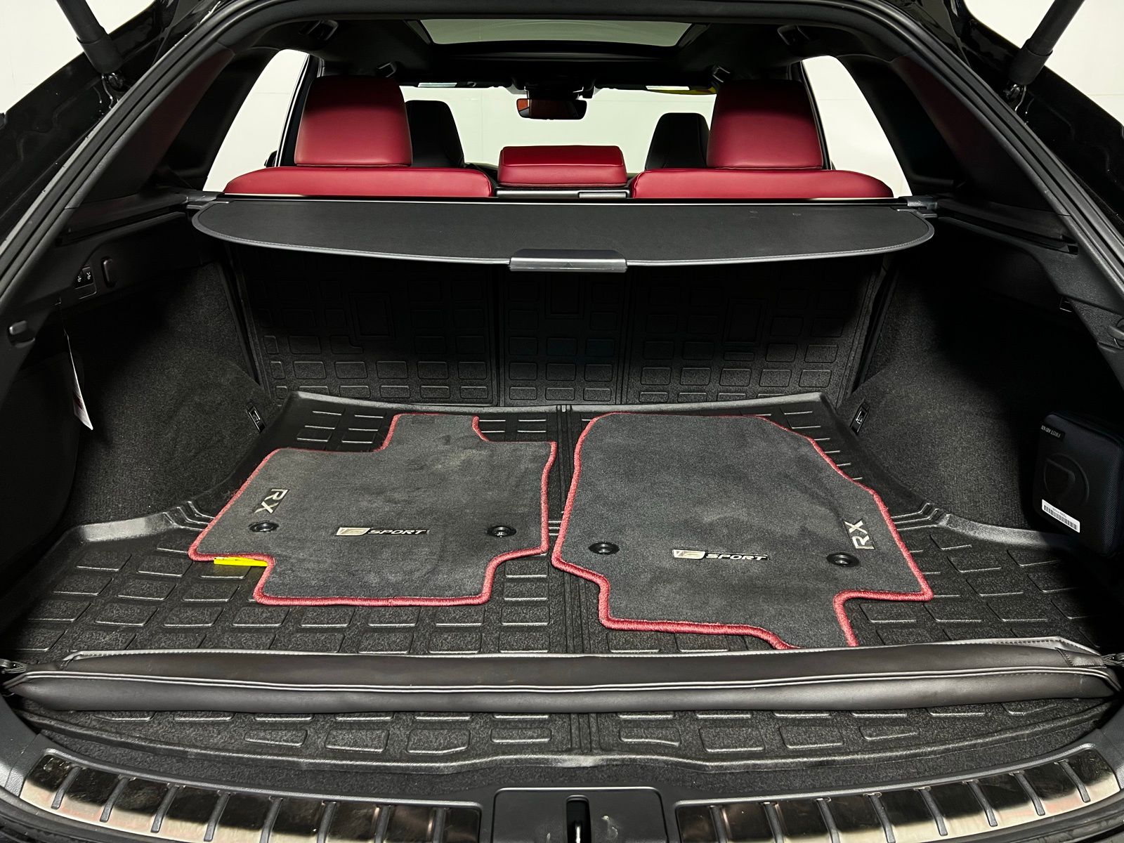 Thumbnail: 2024 Lexus RX - 27