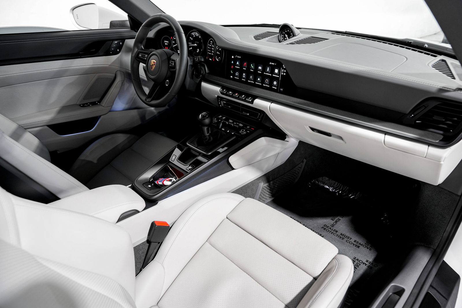 2022 Porsche 911 Carrera GTS — photo 30