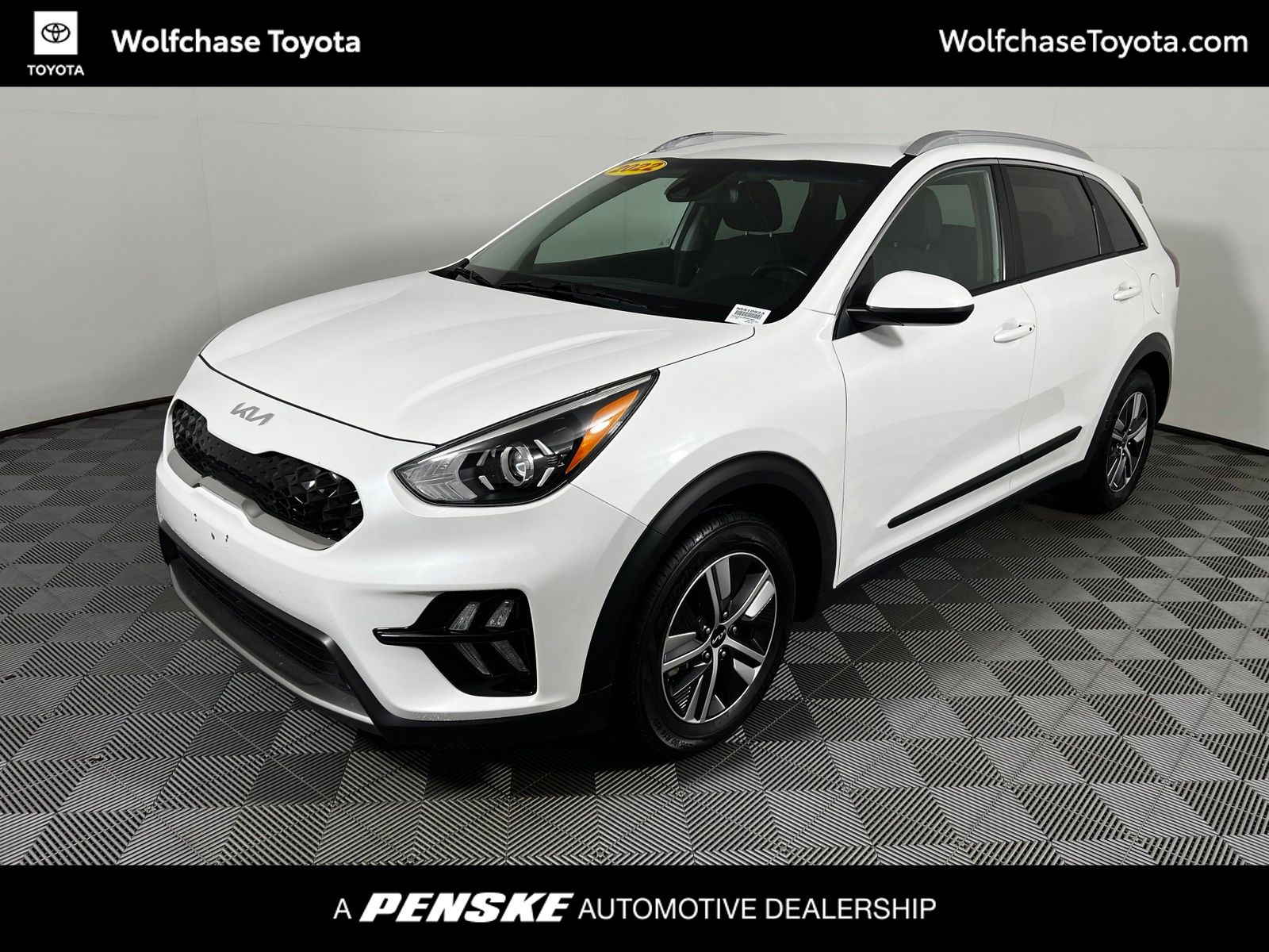 2022 Kia Niro LXS FWD