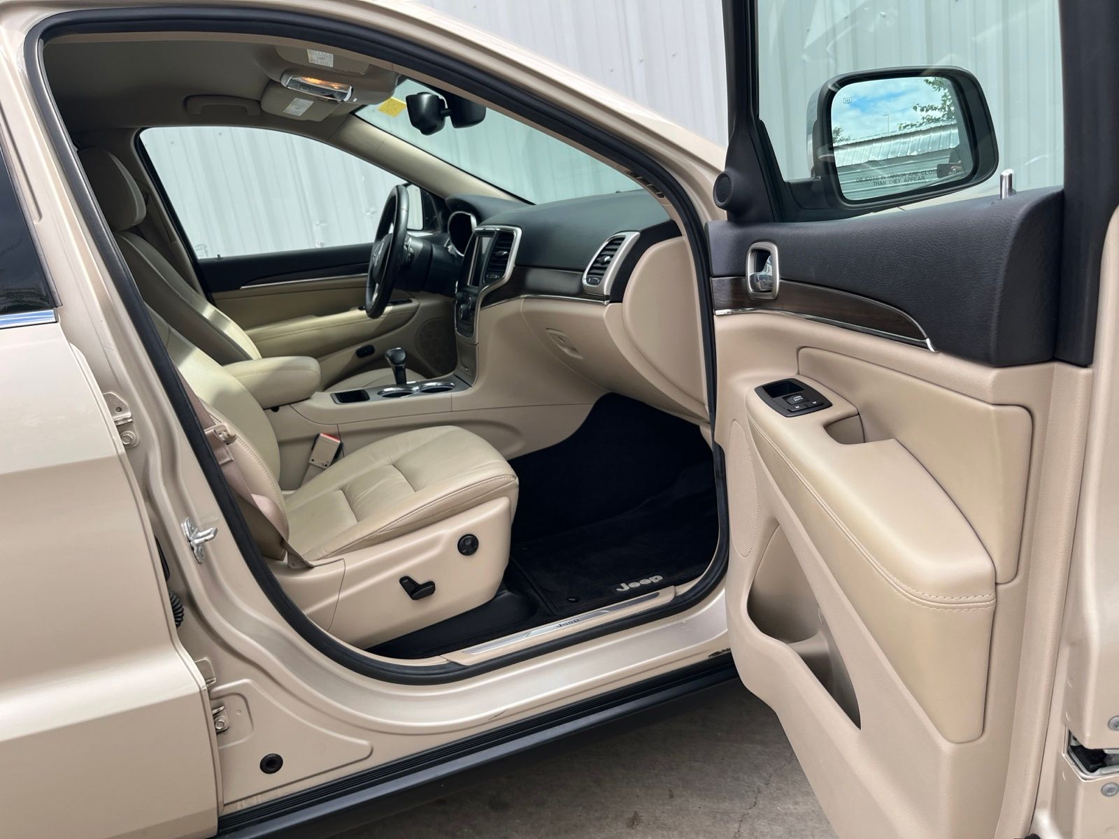 Used Car 2014 Jeep Grand Cherokee  Limited For Sale Under $15,000 In Austin, Texas