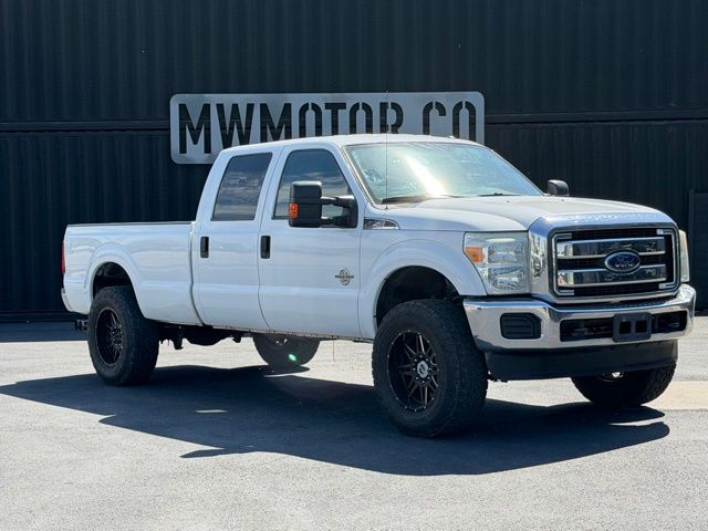 2015 Ford F-250 XLT 4x4 Crew Cab 172 in's photo