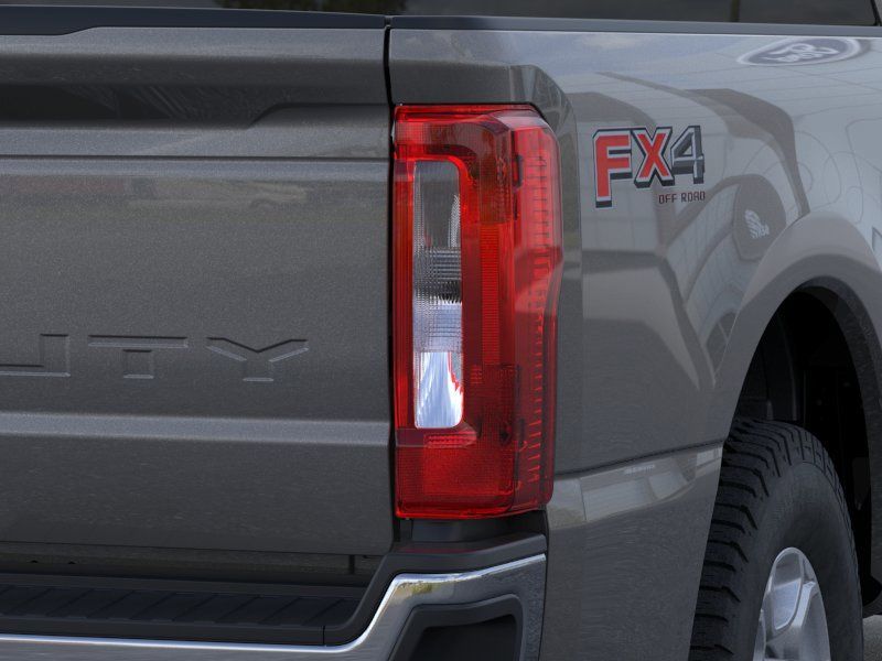 New 2026 Carbonized Gray Metallic Ford XLT image 21