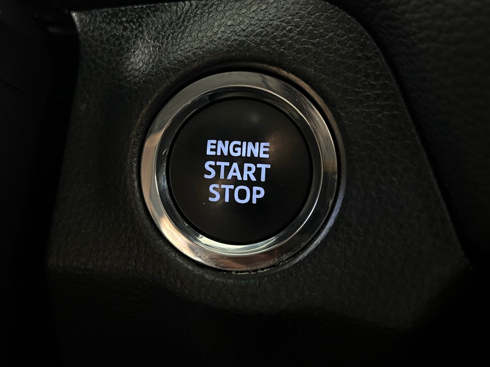 Thumbnail: 2023 Toyota RAV4 - 20