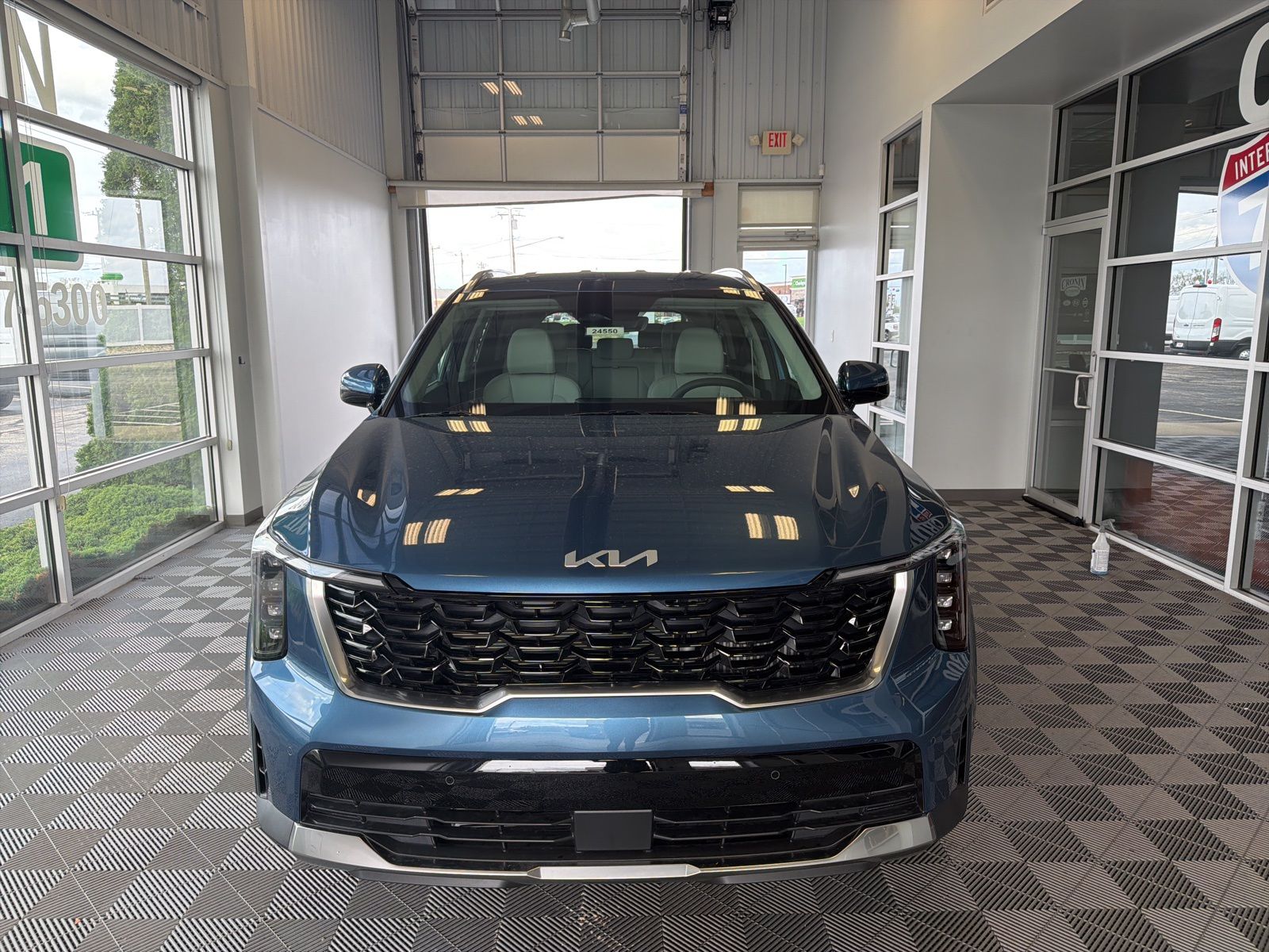 View vehicle photo 2