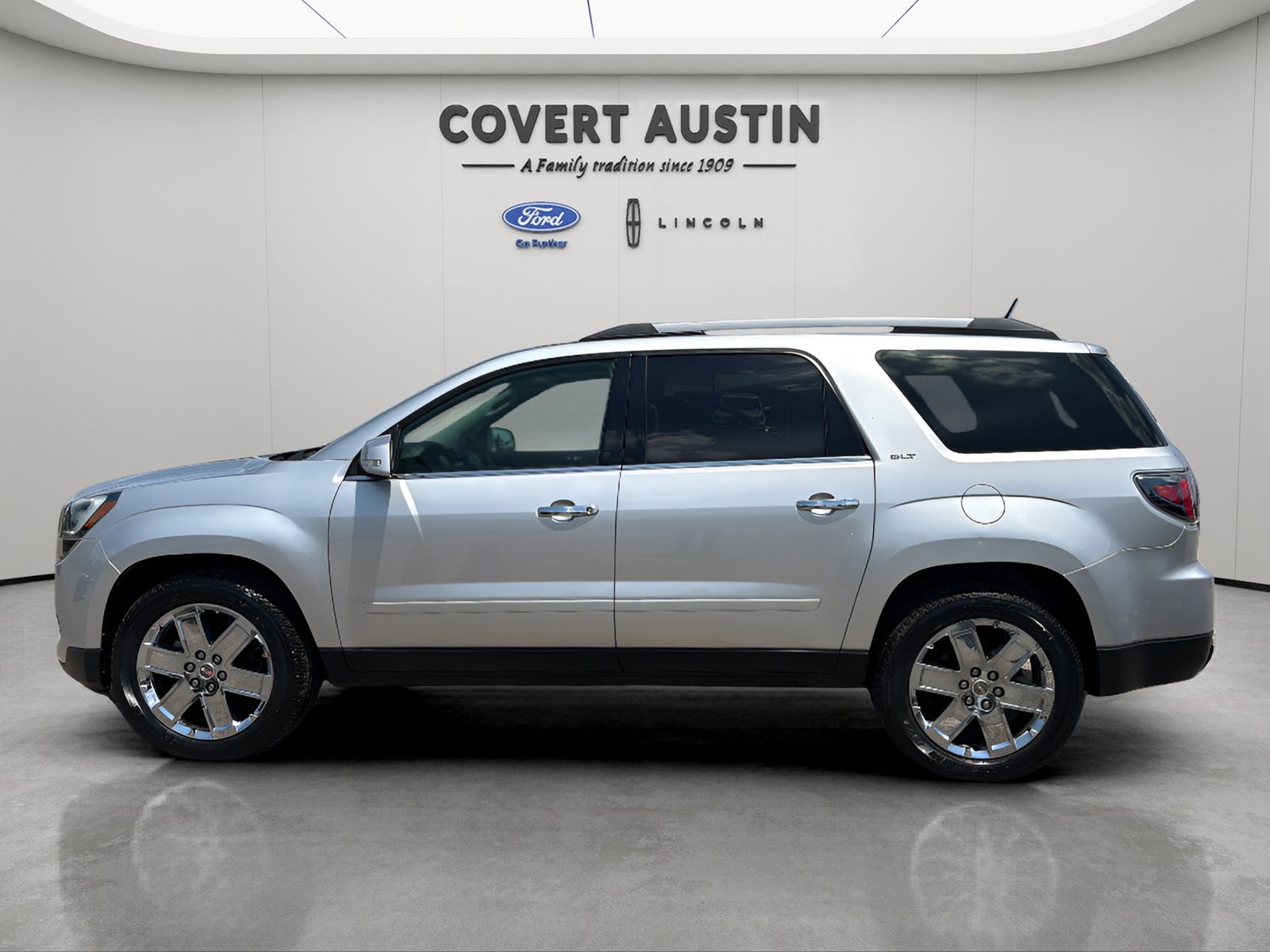 Used 2017 Silver GMC Limited image 2