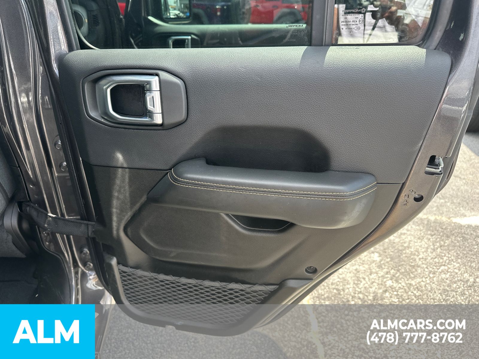 Used 2025 Gray Jeep Sahara image 19