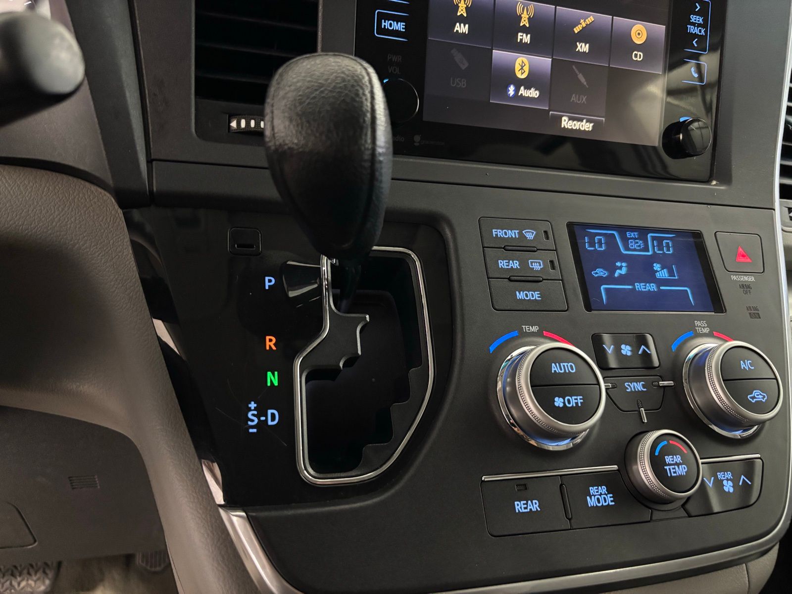 Used Car 2015 Toyota Sienna  Le For Sale Under $12,000 In Austin, Texas