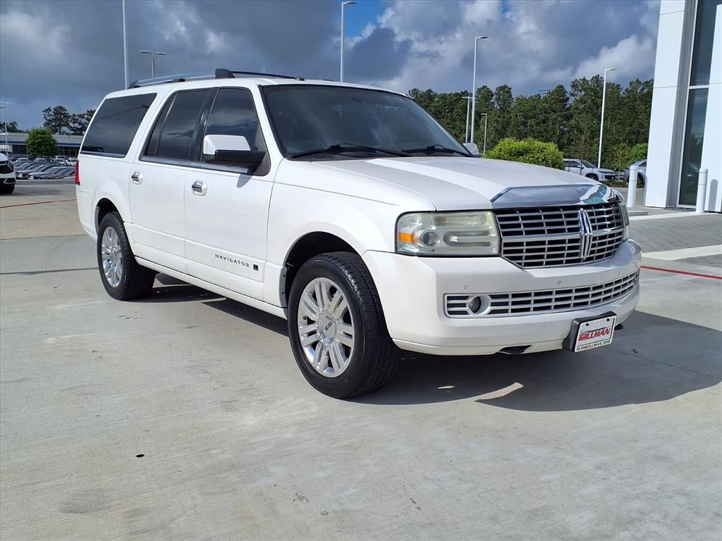 White Platinum Metallic Tri-Coat 2012 Lincoln Navigator L 4WD SUV / Crossover Four-Wheel Drive 6-Speed Automatic Overdrive