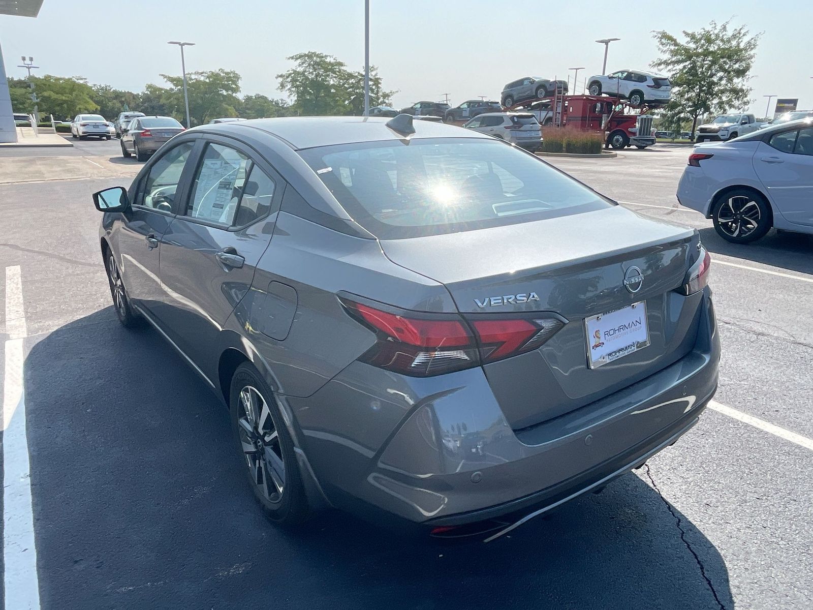 2024 Nissan Versa 1.6 SV 32