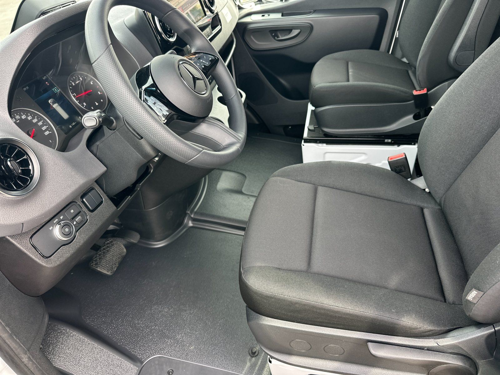 new 2026 Mercedes-Benz Sprinter 2500 car