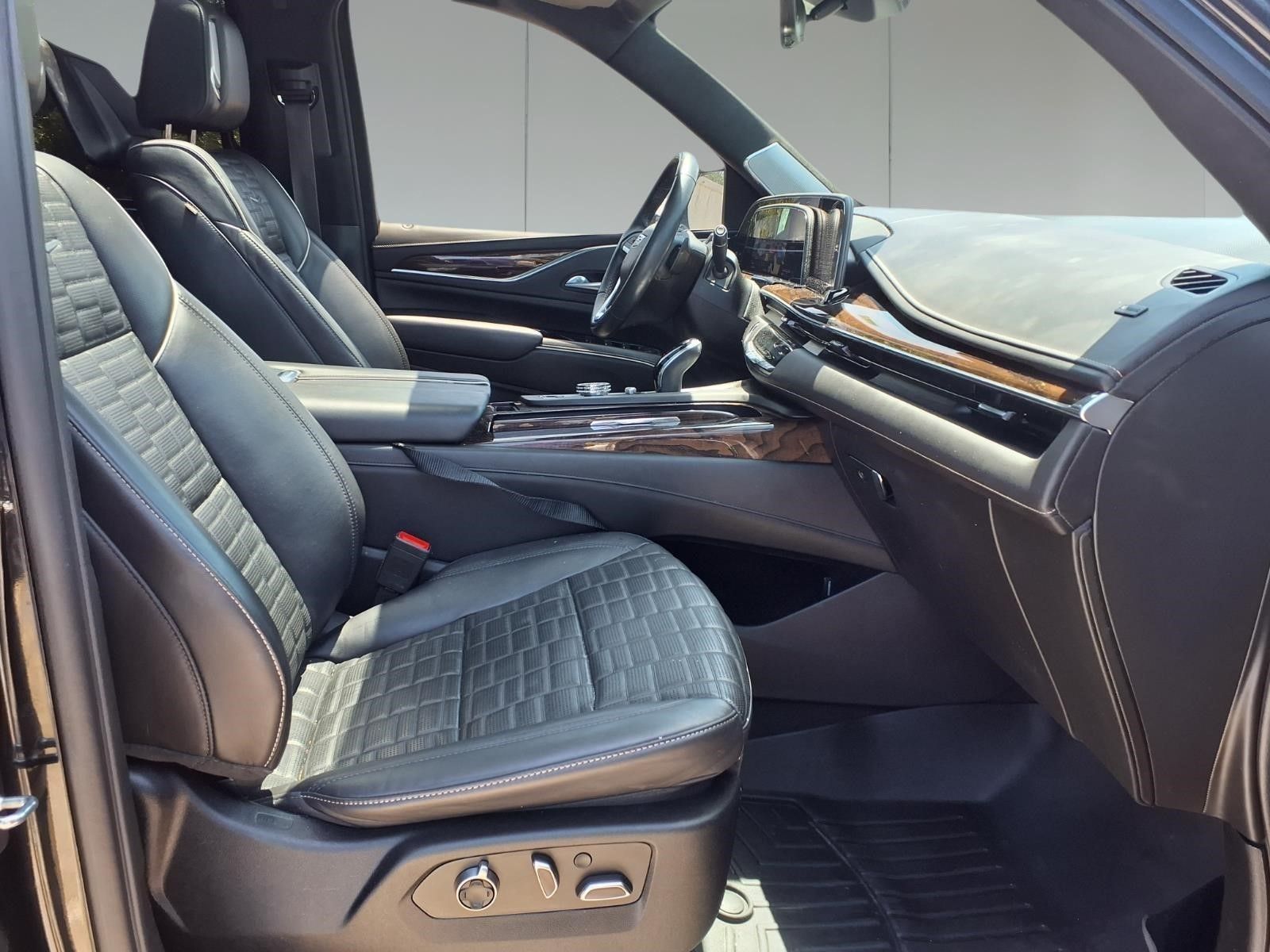 2022 Cadillac Escalade ESV Sport Platinum Black at Ultimate Motorsports