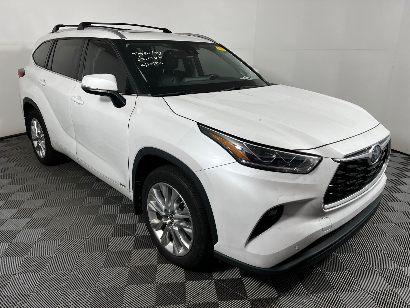 2022 Toyota Highlander Limited 3