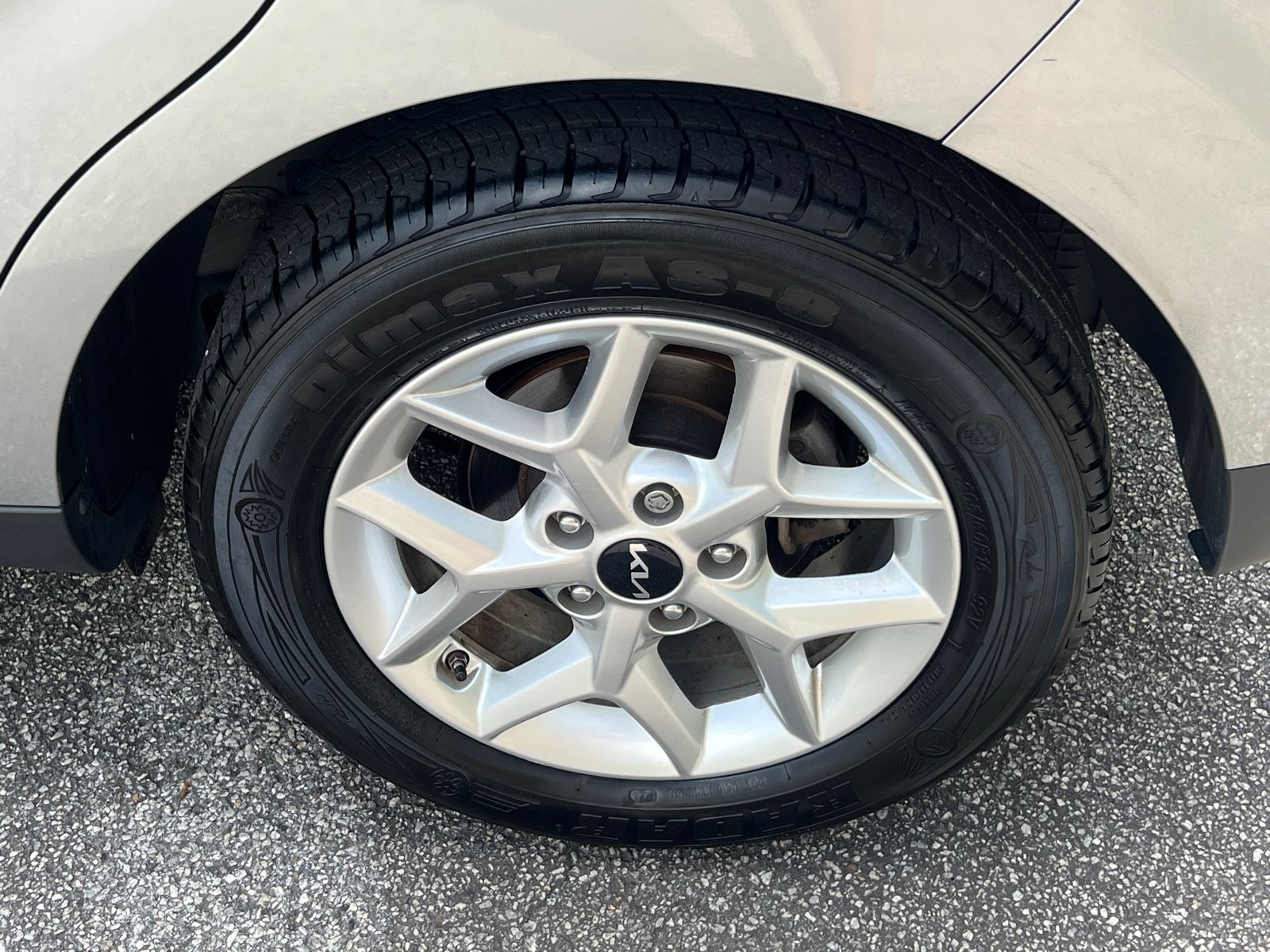 2023 Kia Soul LX photo 14