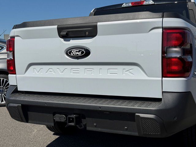 New 2025 Space White Metallic Ford Lariat image 9