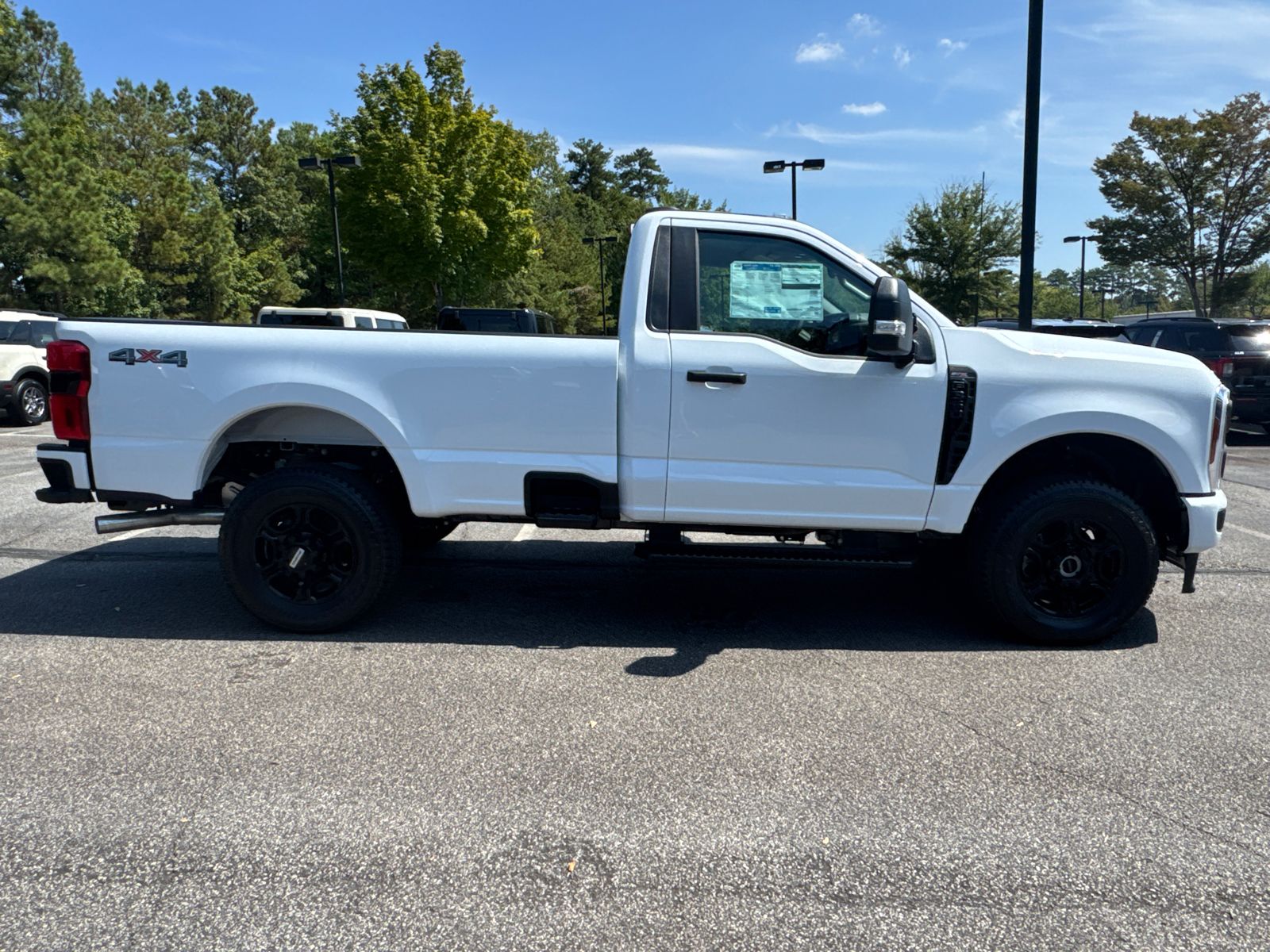 2025 Ford F-350 photo 3