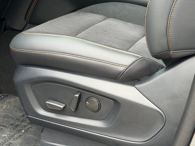 New 2026 Carbonized Gray Metallic Ford Tremor image 25