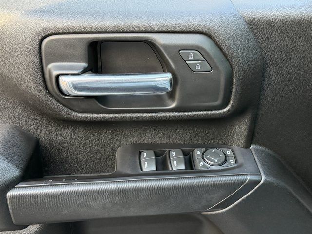 Used 2022 Summit White Chevrolet Custom image 21