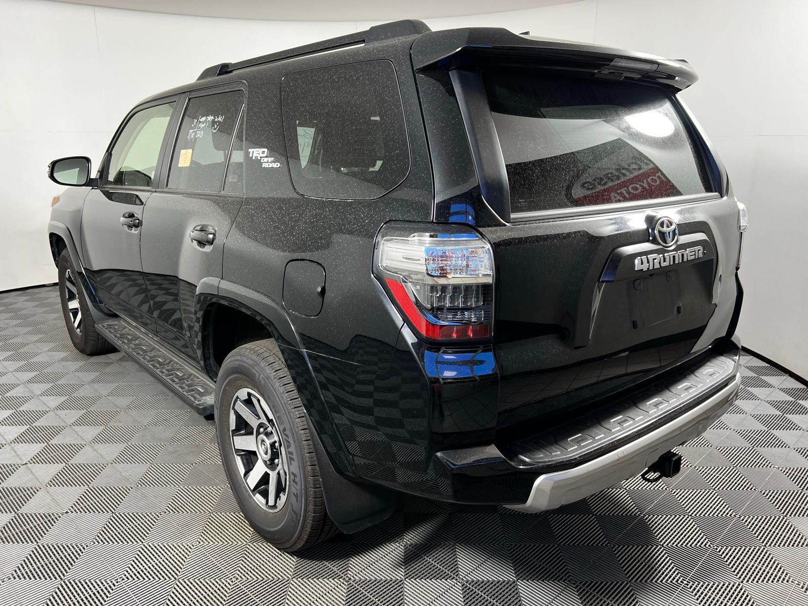 Thumbnail: 2024 Toyota 4Runner - 7