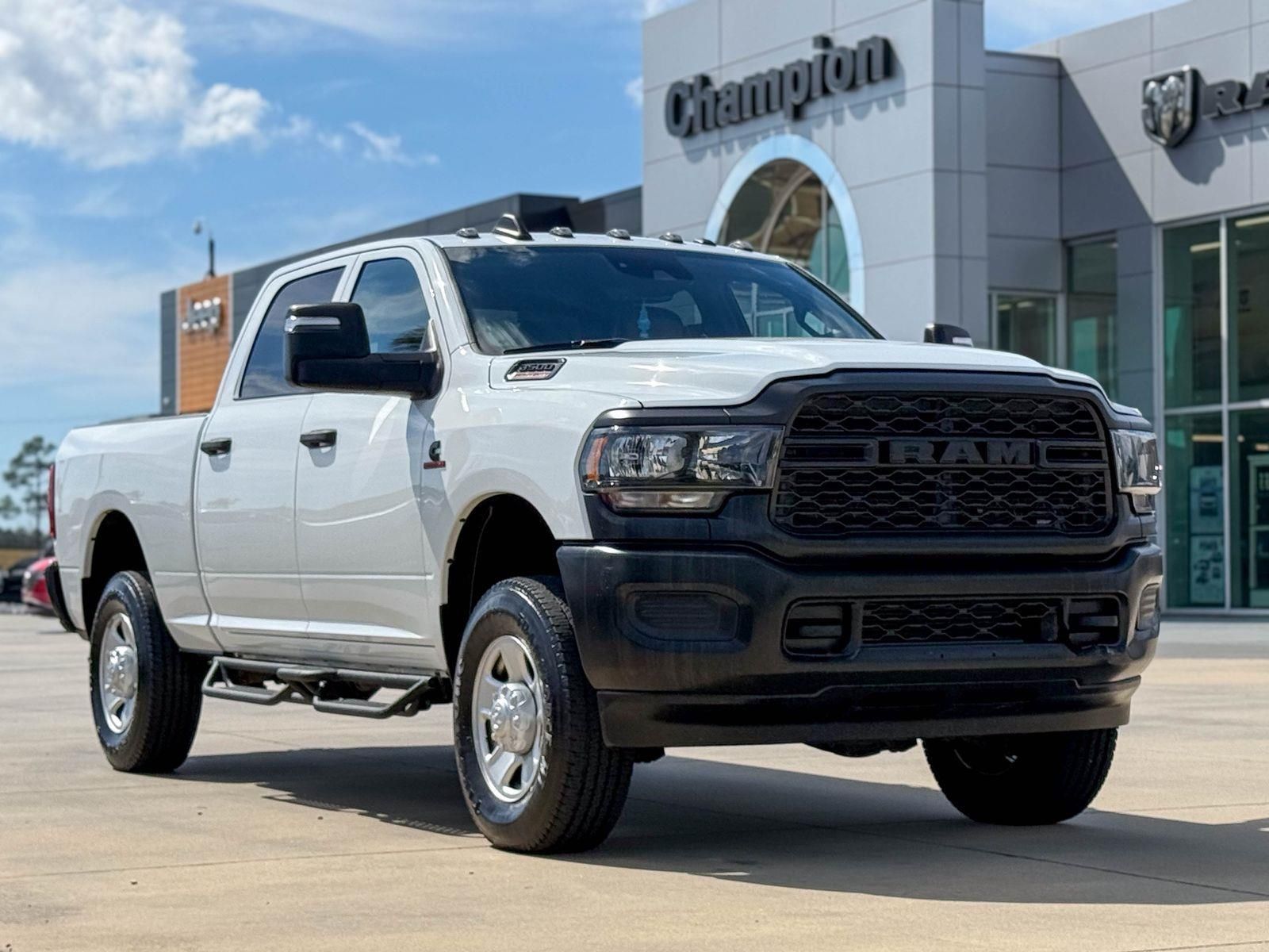2024 RAM 3500 Tradesman Crew Cab 4WD