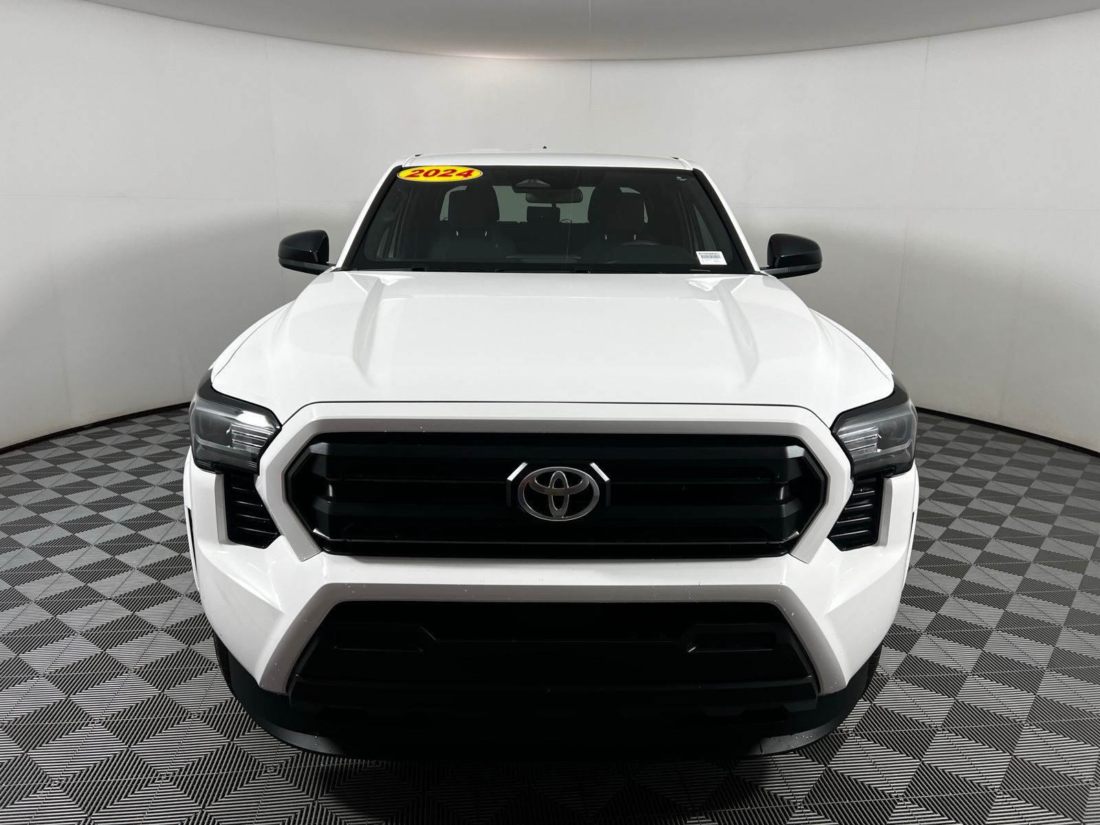 2024 Toyota Tacoma SR 2