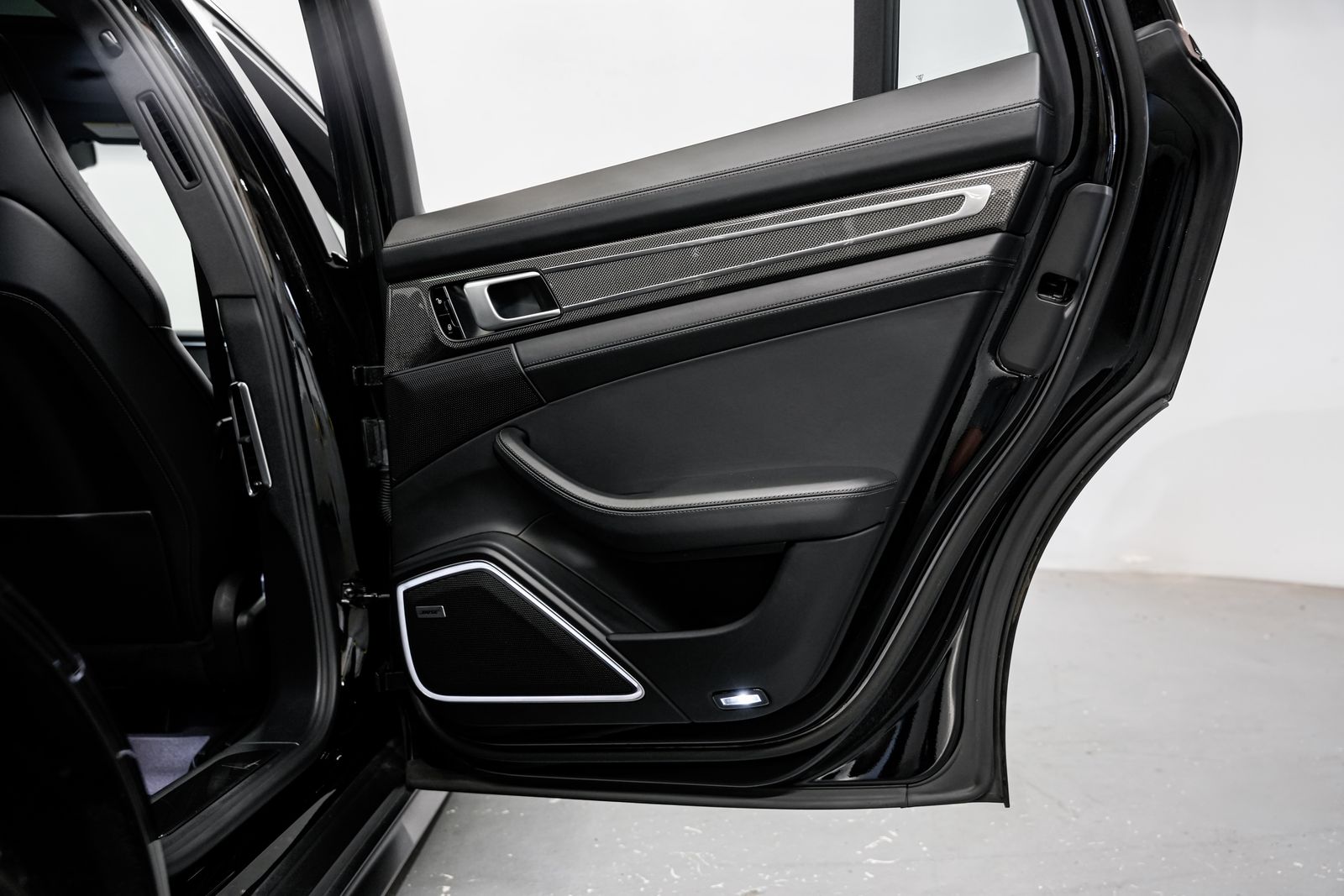 2018 Porsche Panamera Sport Turismo 4S — photo 29
