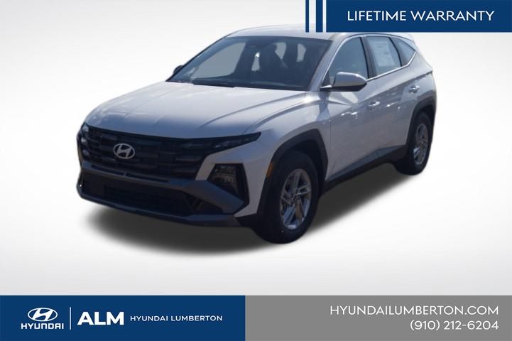 White Pearl 2026 Hyundai Tucson SE FWD SUV / Crossover Front-Wheel Drive 8-Speed Automatic