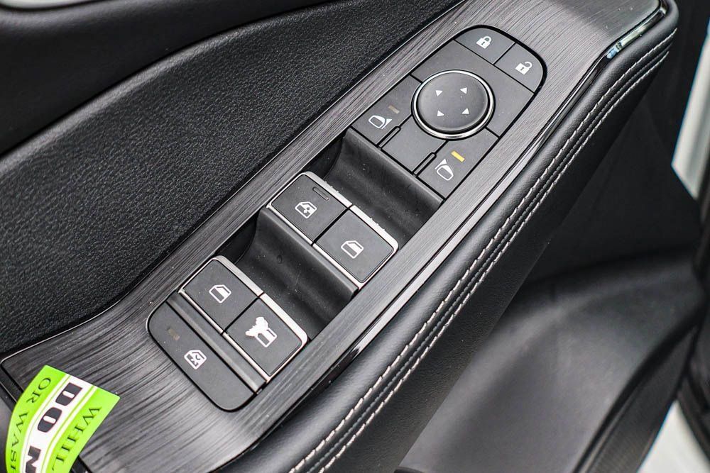 2025 Nissan Rogue Platinum photo 49