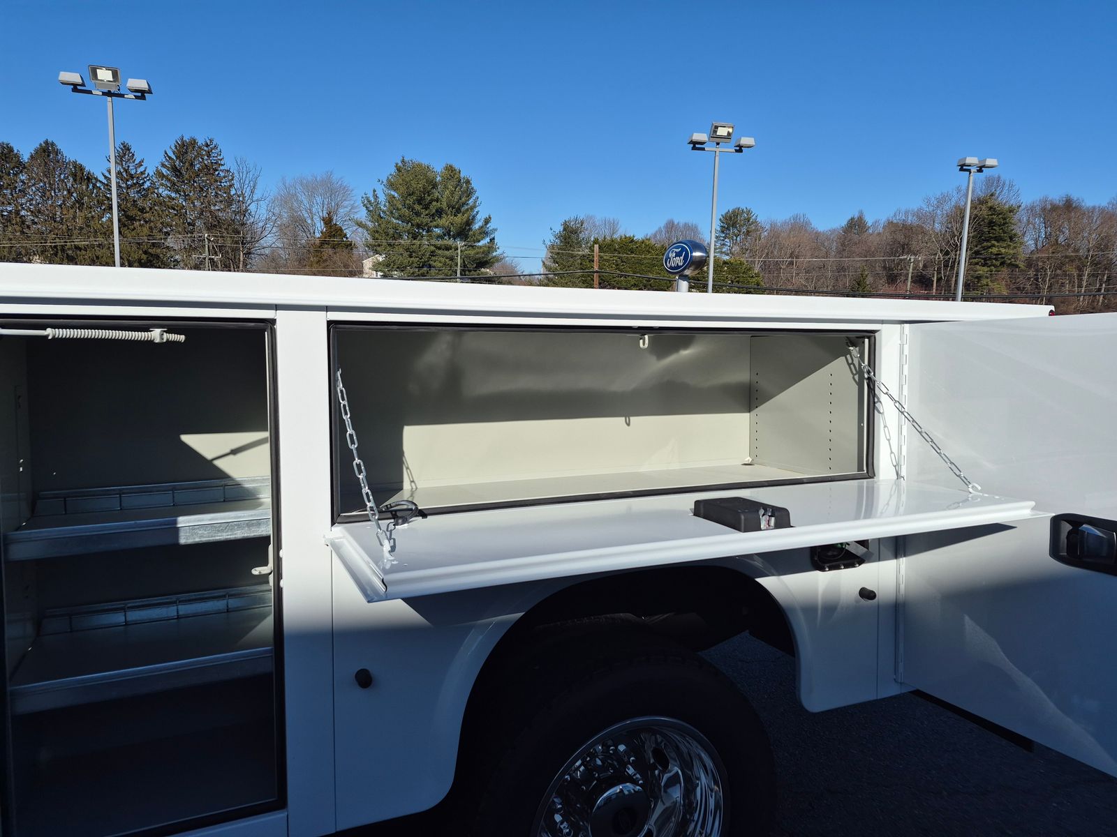 New 2026 Oxford White Ford XL image 5