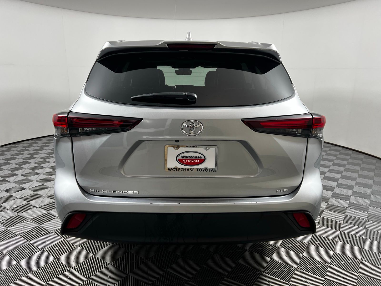 Thumbnail: 2024 Toyota Highlander - 6