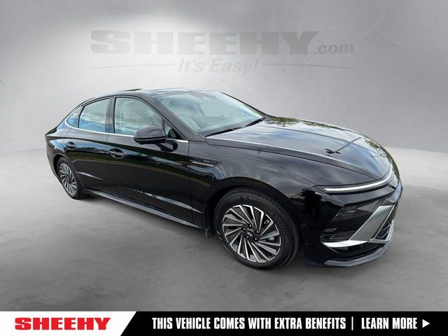 Abyss Black 2025 Hyundai Sonata Hybrid Limited FWD Sedan Front-Wheel Drive 6-Speed Automatic