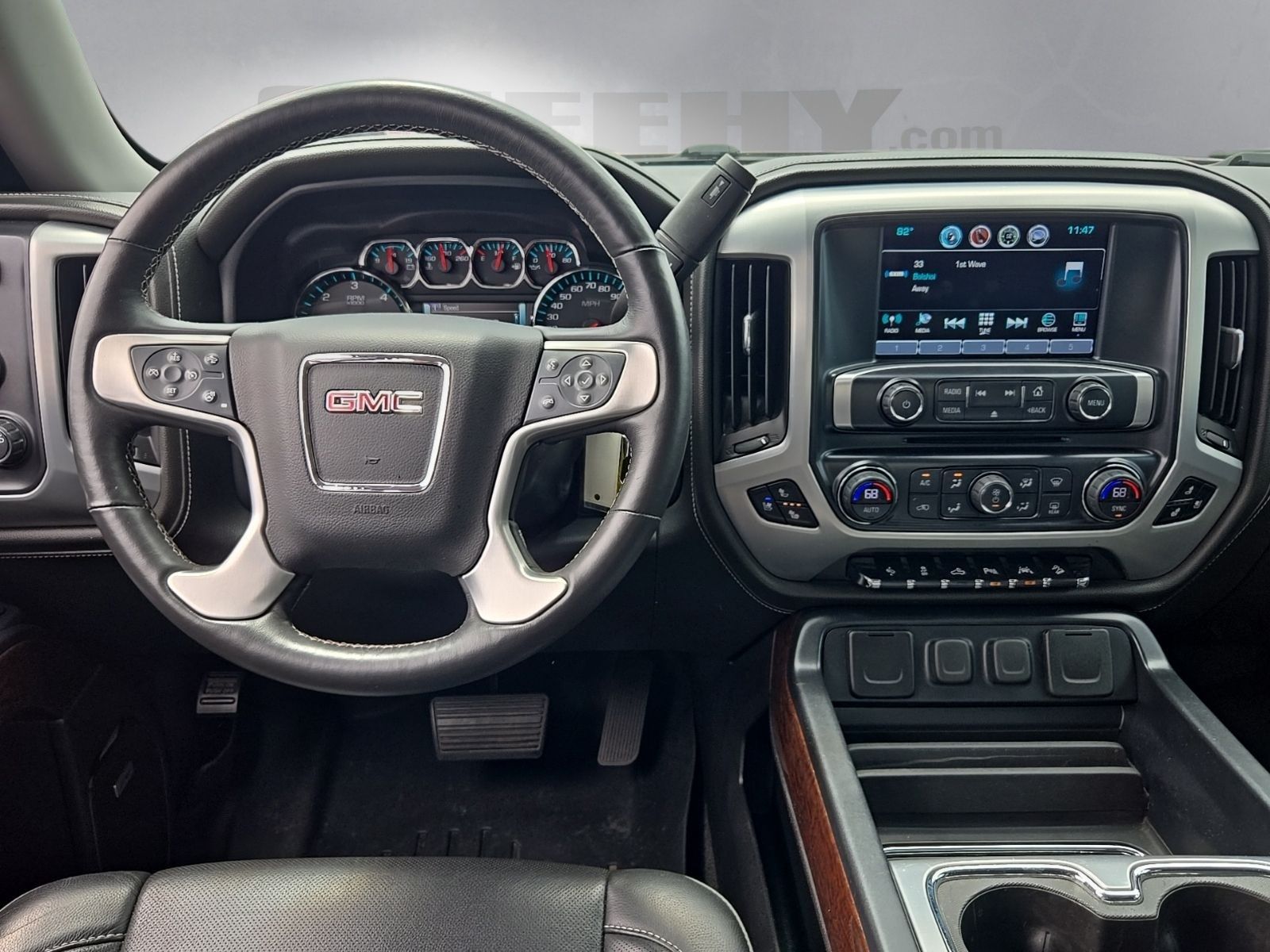 Used 2017 Red GMC SLT image 3