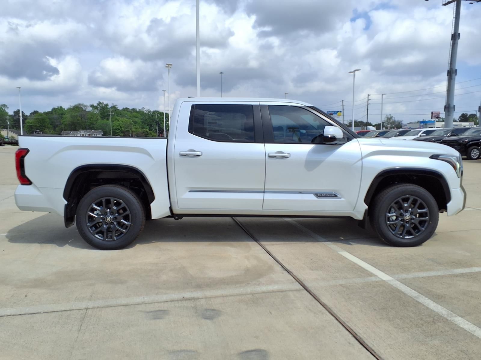 2026 Toyota Tundra Platinum - 4