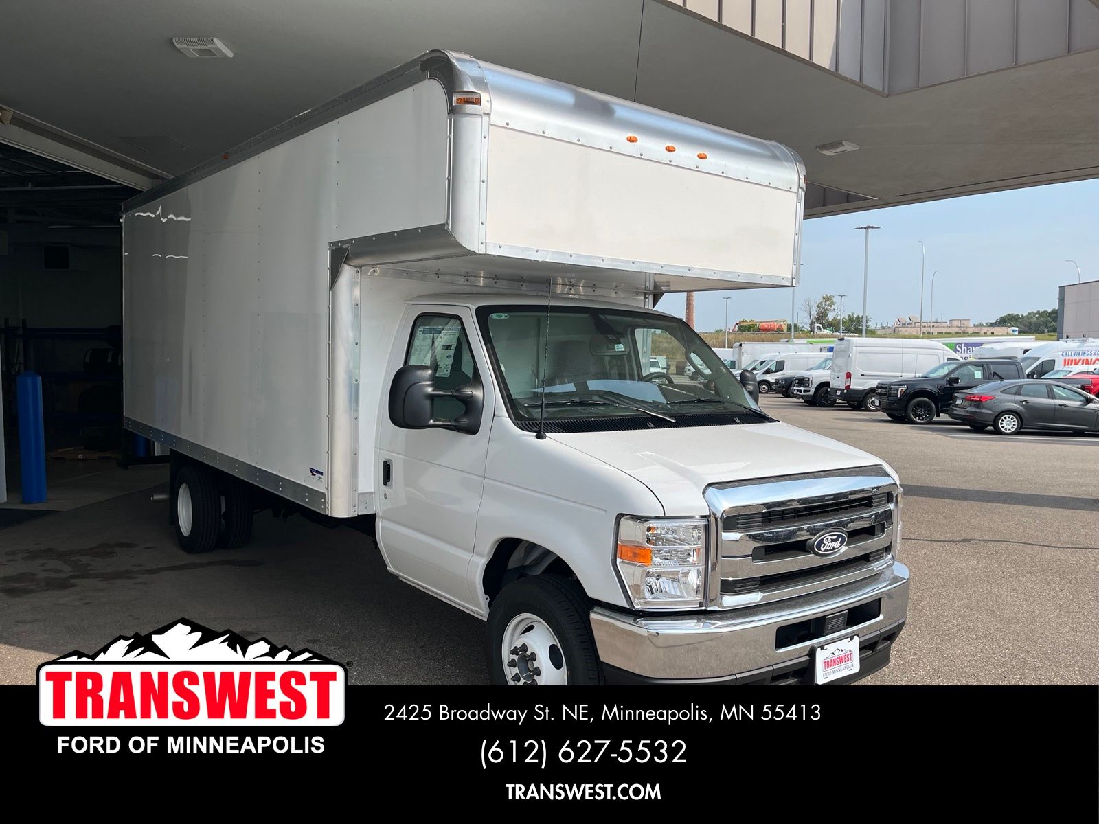 Oxford White 2027 Ford E-Series Chassis Pickup Truck Rear-Wheel Drive 6-Speed Automatic Overdrive