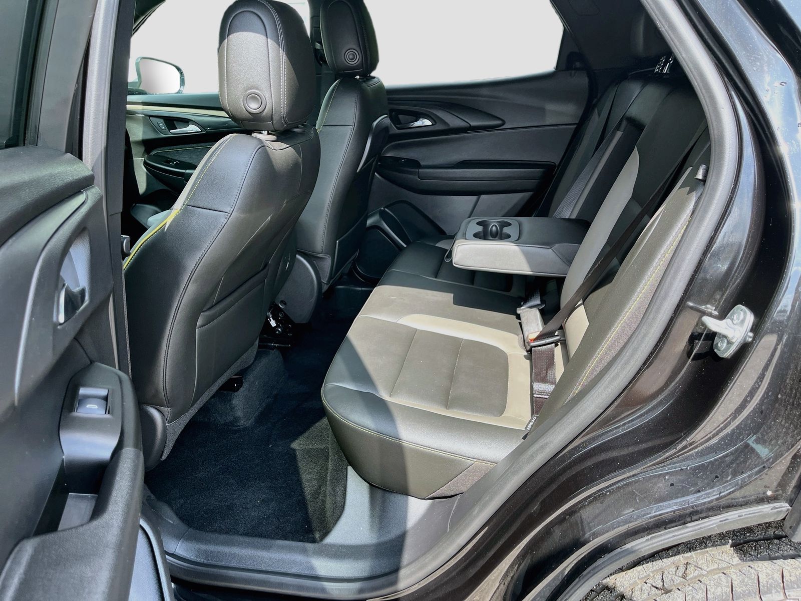 Used 2025 Black Chevrolet ACTIV image 23