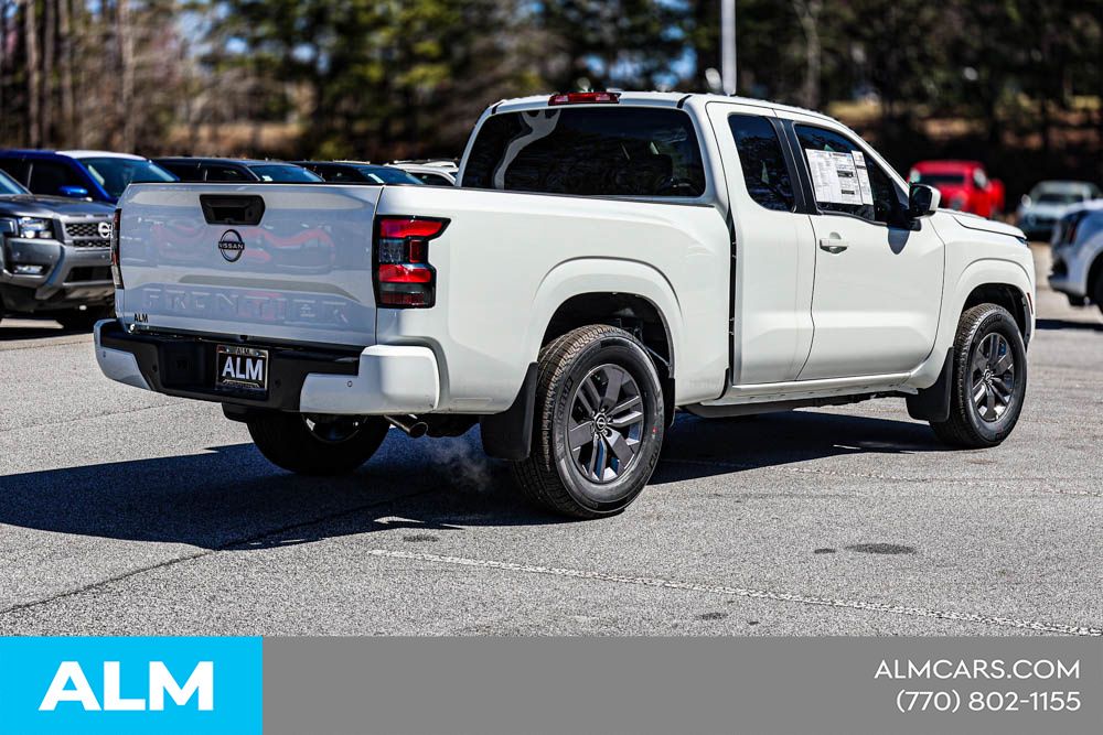 2025 Nissan Frontier SV - Photo 7
