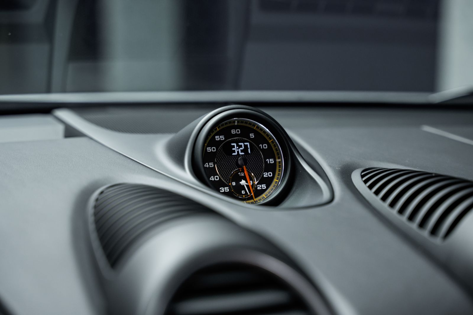 2025 Porsche 718 Spyder RS — photo 12