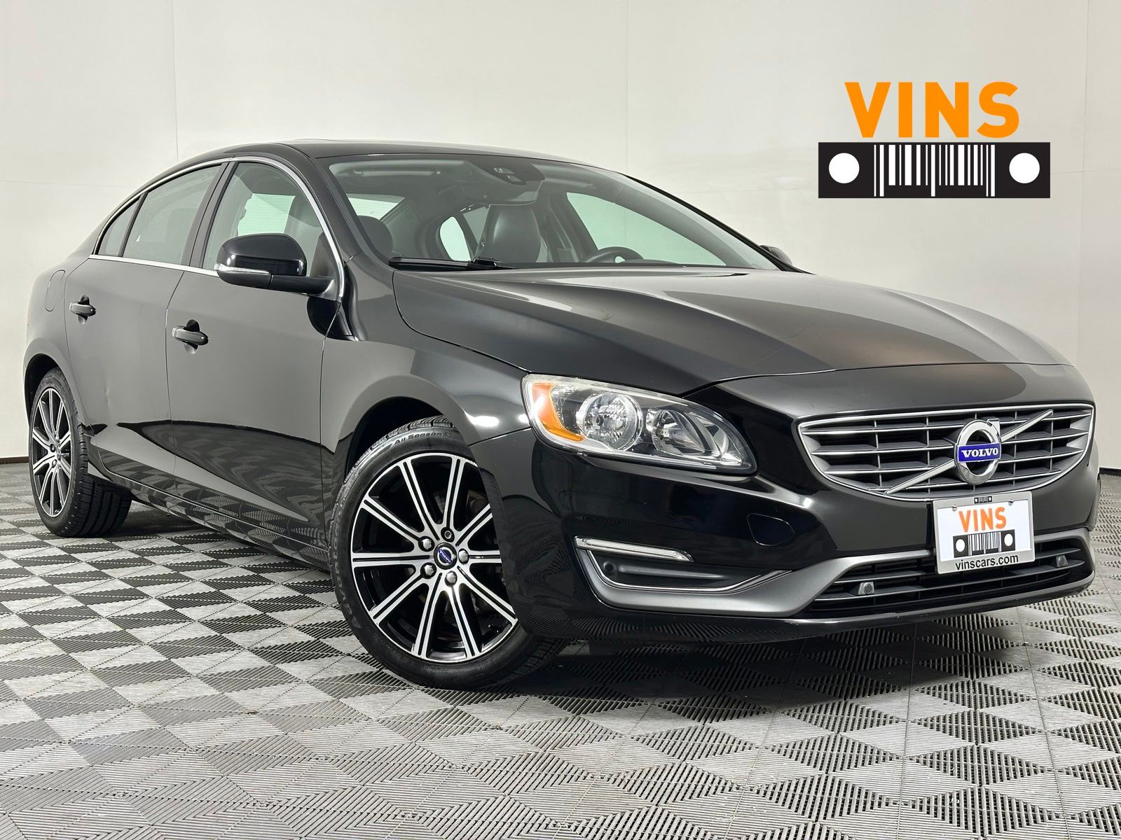 Onyx Black Metallic 2018 Volvo S60 Sedan All-Wheel Drive Automatic