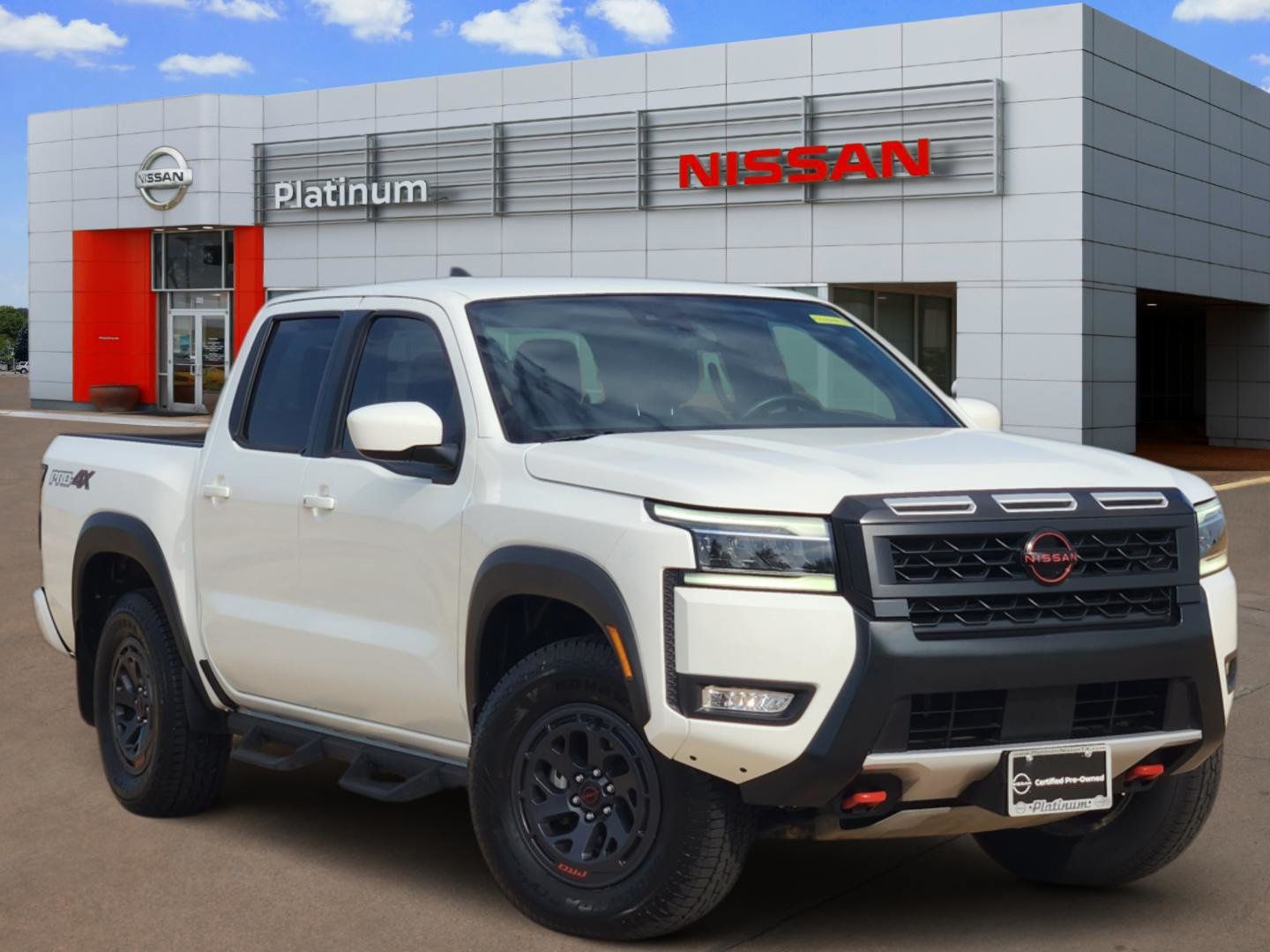 Glacier White 2025 Nissan Frontier Pickup Truck Four-Wheel Drive 9-Speed Automatic Overdrive