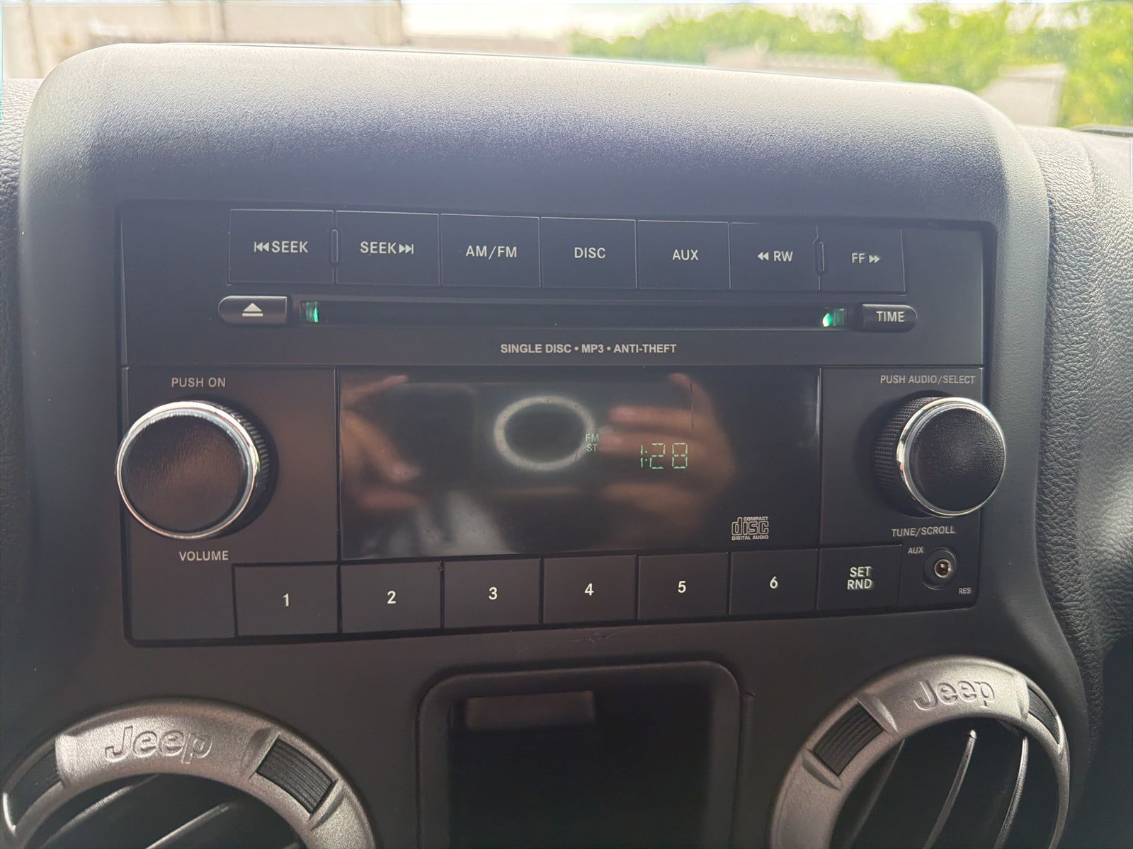 Used 2016 Crystal Metallic Jeep Unlimited Sport image 20