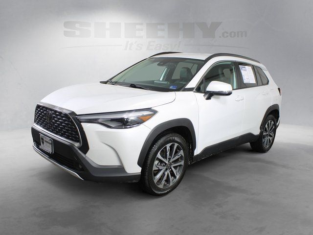 Used 2022 Beige Toyota XLE image 15