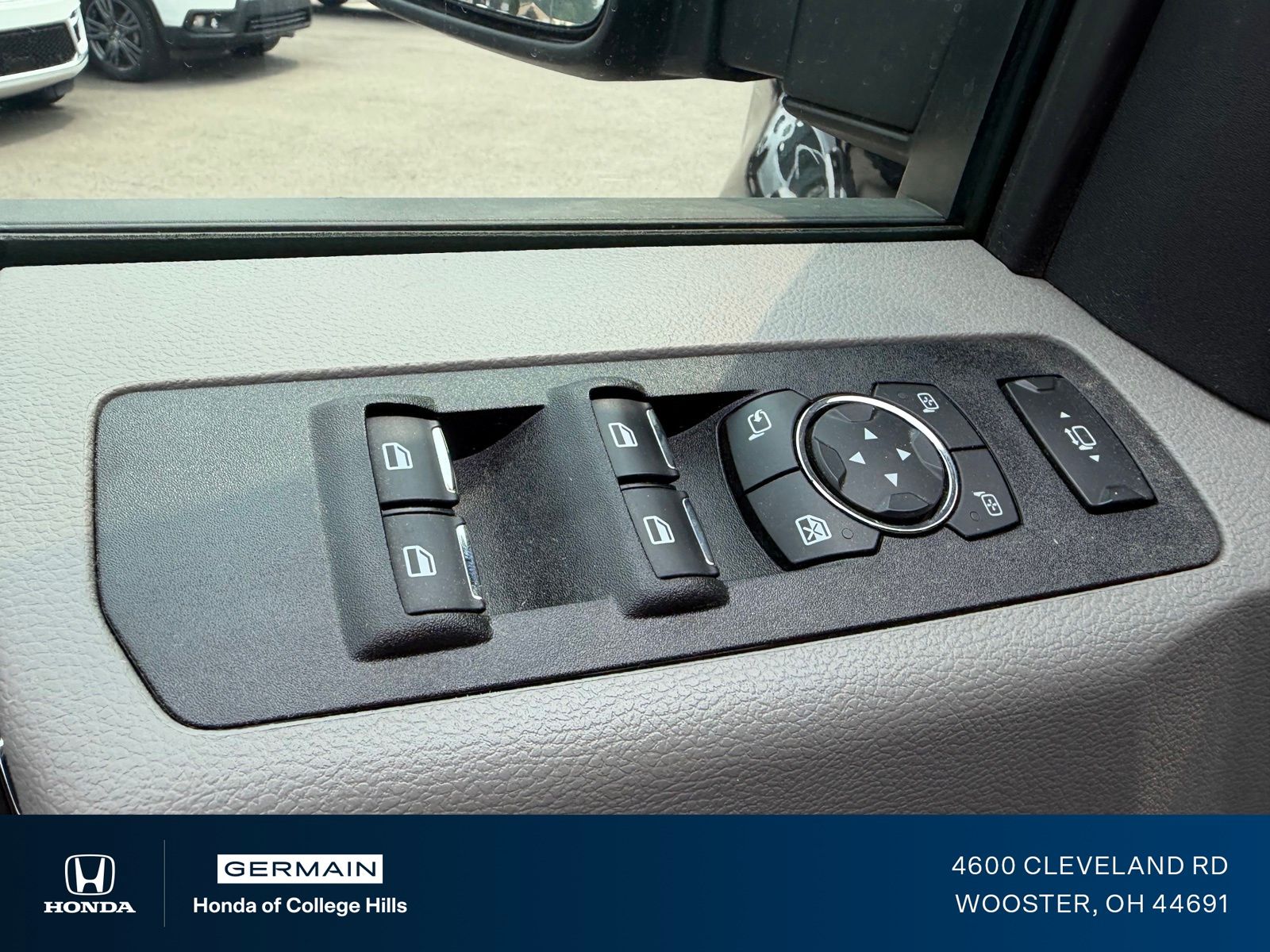 Used 2021 Blue Ford XLT image 17