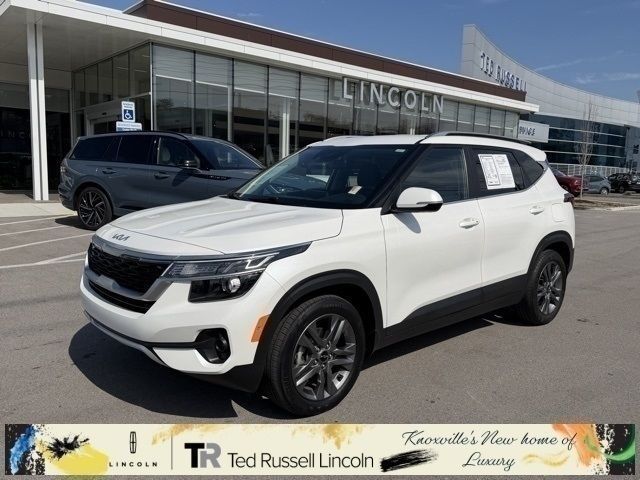 Snow White Pearl 2023 Kia Seltos S FWD SUV / Crossover Front-Wheel Drive Continuously Variable Transmission