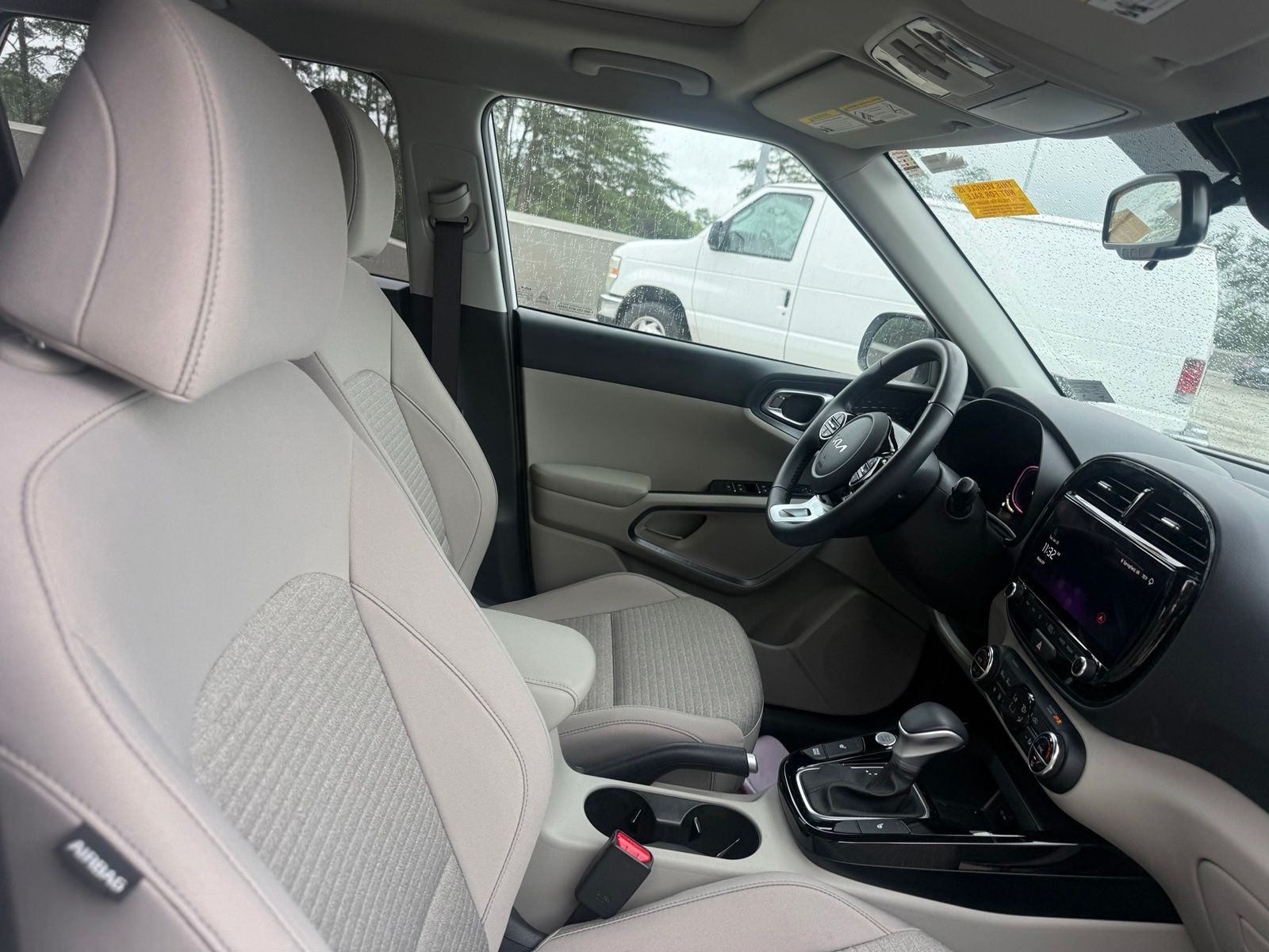 Used 2025 White Kia EX image 31