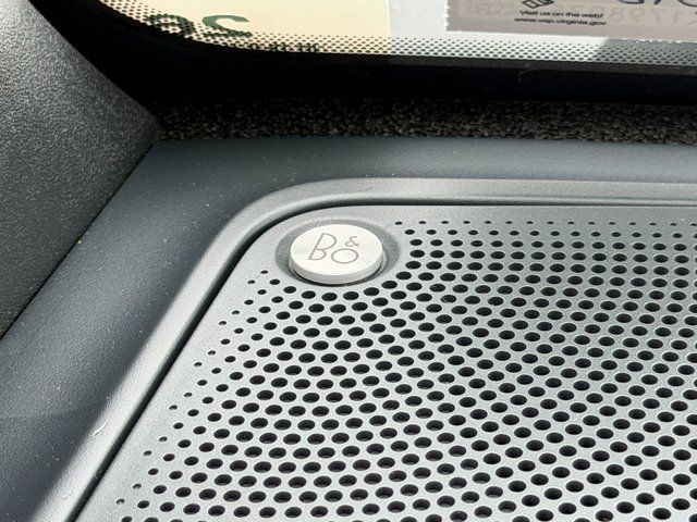 New 2026 Oxford White Ford Badlands image 38