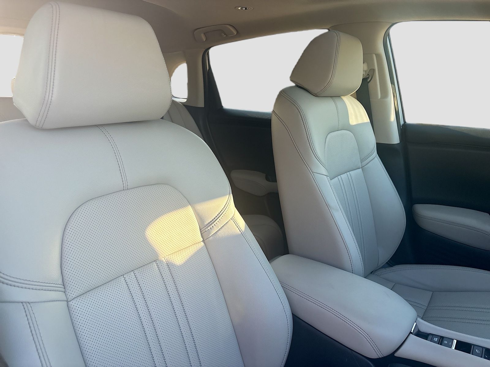 Used 2026 Silver Honda EX-L image 26