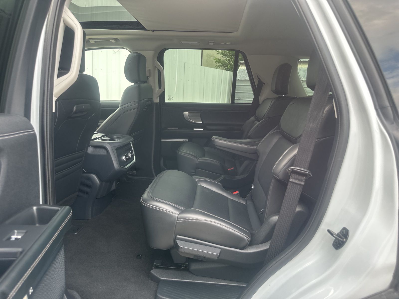 Used Car 2025 Ford Expedition  Platinum For Sale Under $70,000 In Austin, Texas