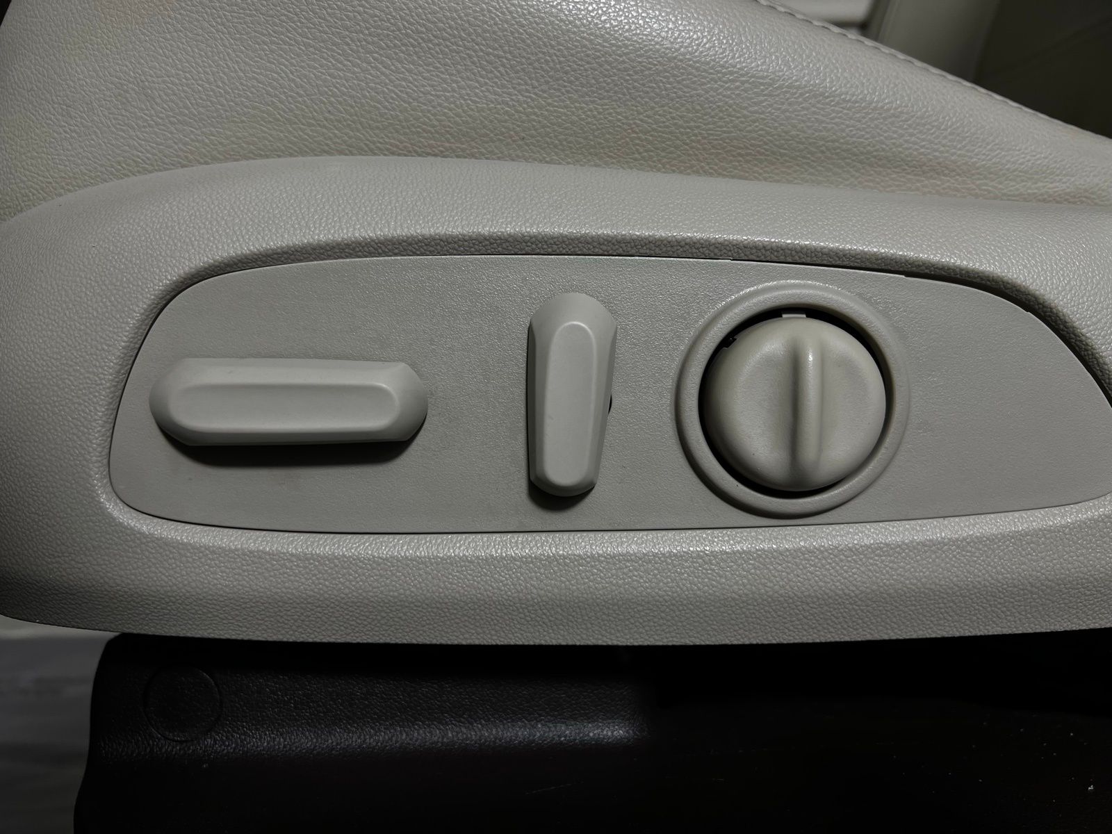 2019 GMC Acadia Denali 14