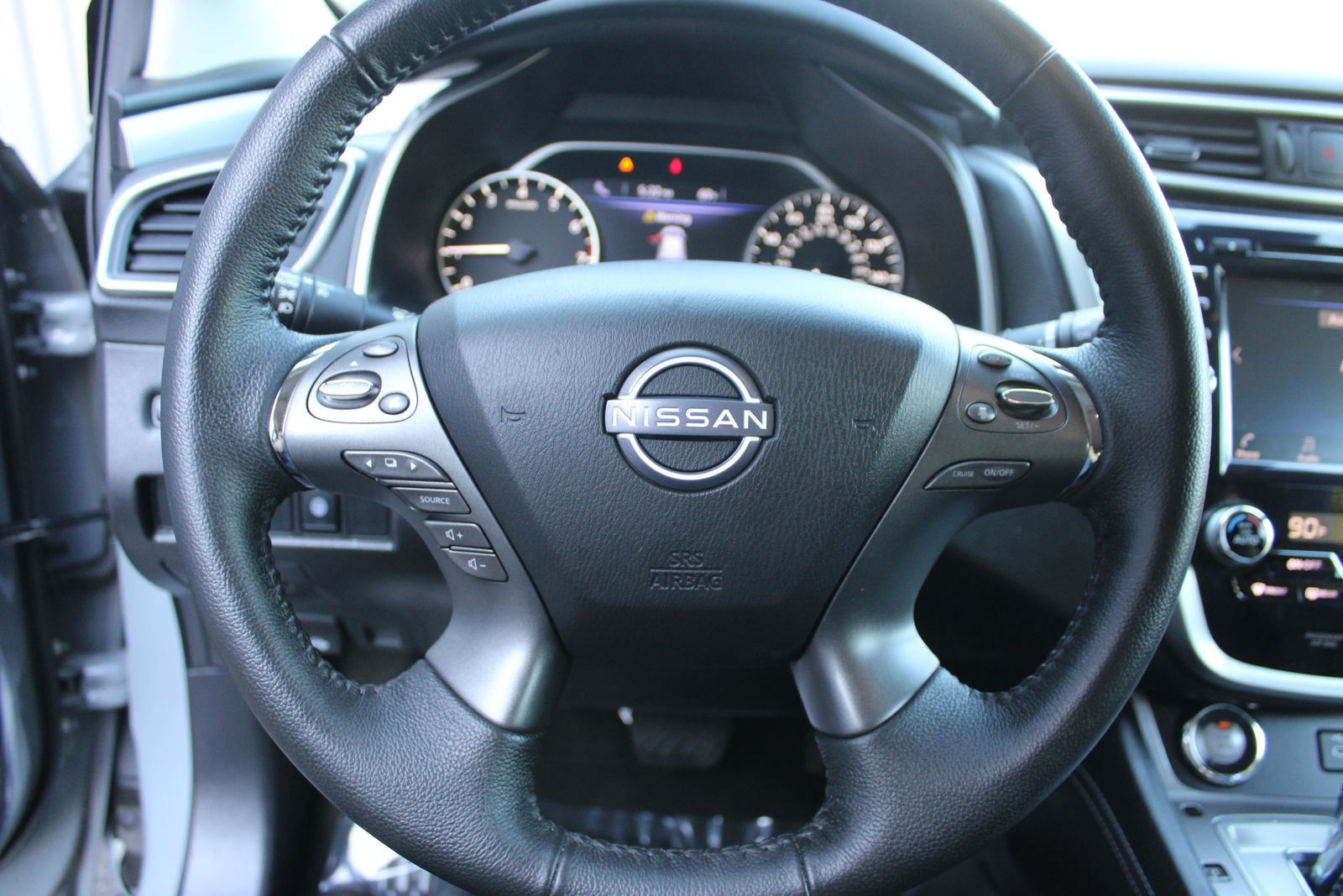 Used 2024 Gray Nissan SV image 27