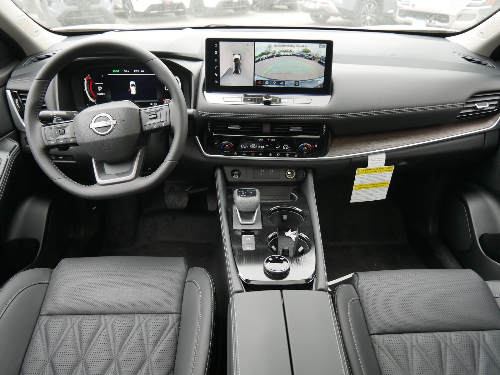 View vehicle photo 7