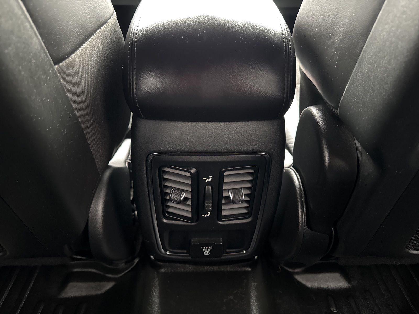 Used 2019 Velvet Red Pearlcoat Jeep Altitude image 22